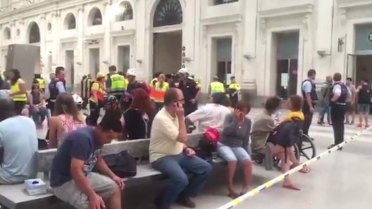 Ravage op station Barcelona na treinongeluk met meerdere gewonden