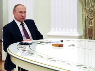 Lang tafelen met Poetin: zo staat het er nu voor in de Oekraïnecrisis