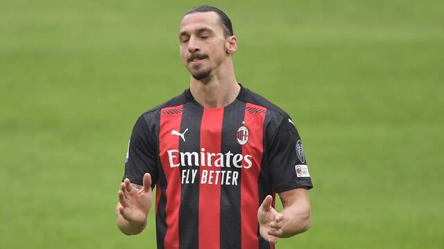 Zlatan Ibrahimovic kon het verschil niet maken en werd een kwartier voor tijd gewisseld vanwege kramp.