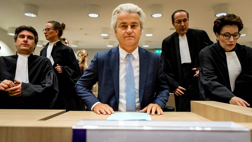 Wilders noemt officieren van justitie 'handlangers van kabinet'