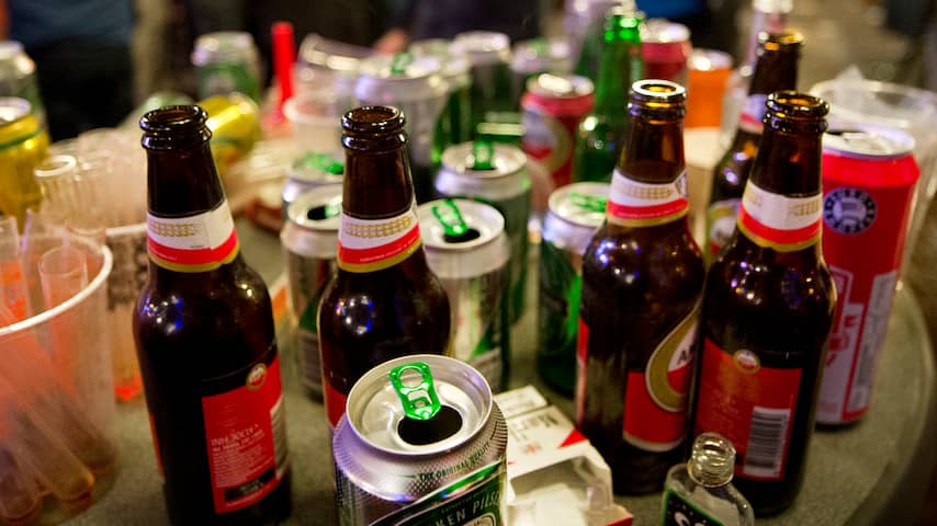 Trimbos Instituut: '14 procent van de Nederlanders is riskante drinker'