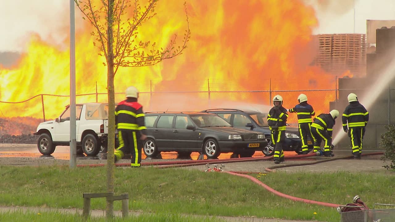 Grote brand in loods pallethandel Klundert