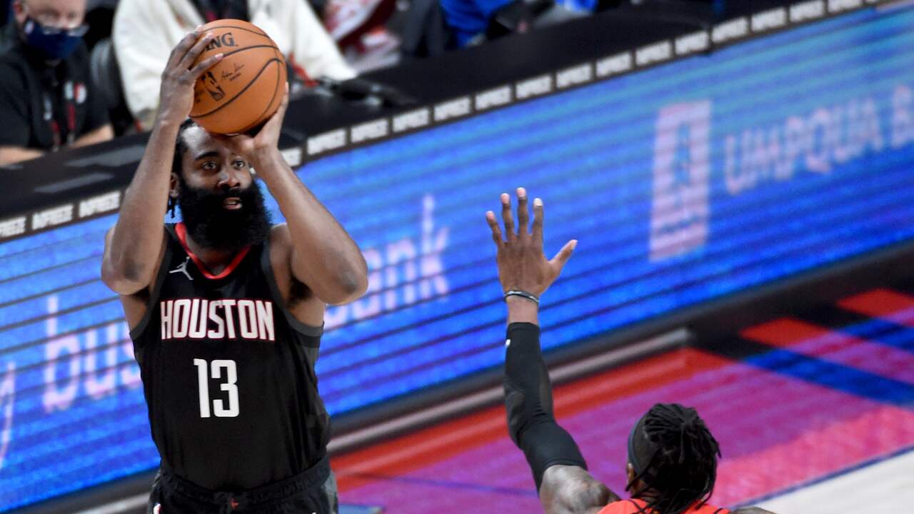 James Harden kon een nederlaag van zijn ploeg niet voorkomen.