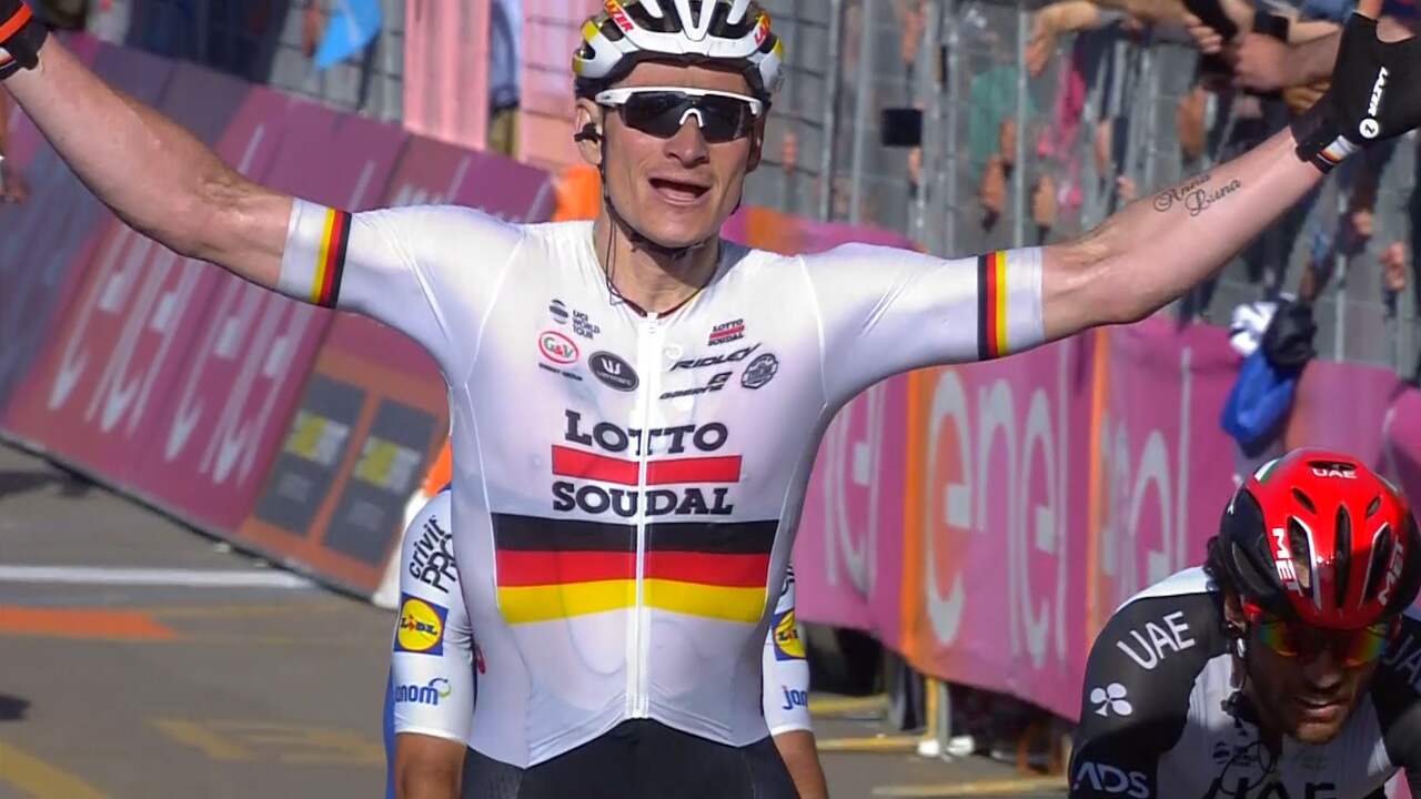 Greipel wint massasprint in tweede etappe Giro
