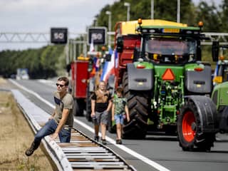 Politie wil boetes van door boeren geblokkeerde automobilisten kwijtschelden