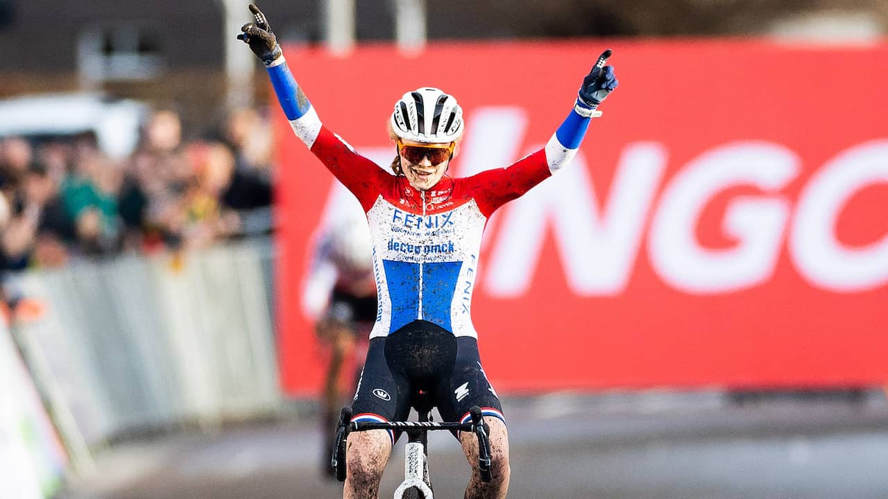 Puck Pieterse Dominates World Cup Competition in Hulst, Zeeland, Securing Second Victory of the Season