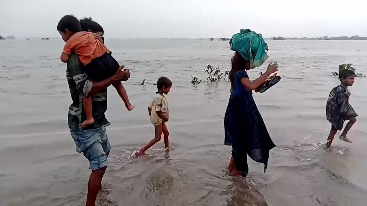 Beeld uit video: Overstromingen in Bangladesh jagen miljoenen mensen op de vlucht