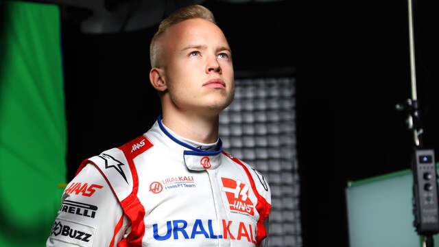 Nikita Mazepin ligt nog voordat hij zijn eerste Grand Prix heeft gereden onder vuur.