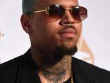 Chris Brown onder vuur om gift baby-aapje aan dochter
