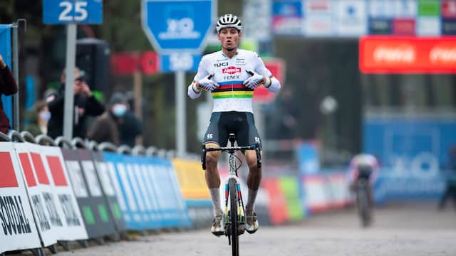 Van Aert heeft zin in duel met Van der Poel én revelatie ...