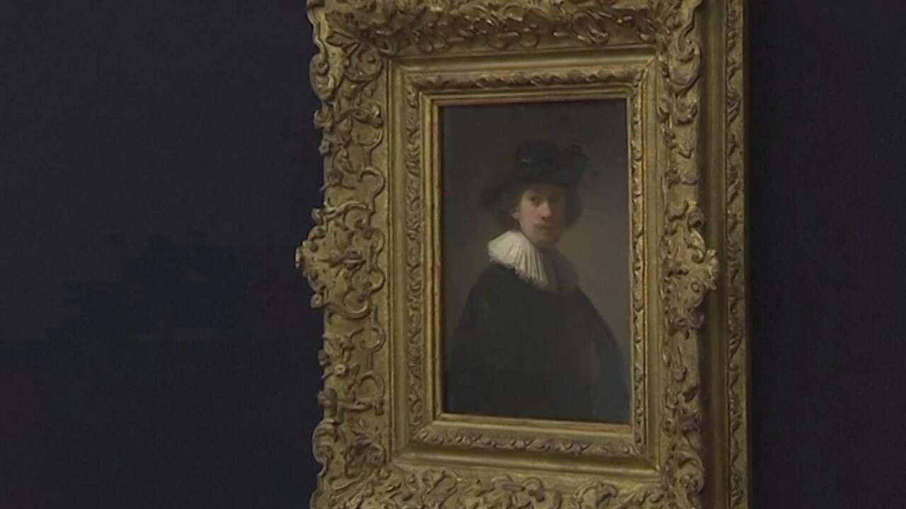 Beeld uit video: Zelfportret Rembrandt geveild voor bijna 16 miljoen euro