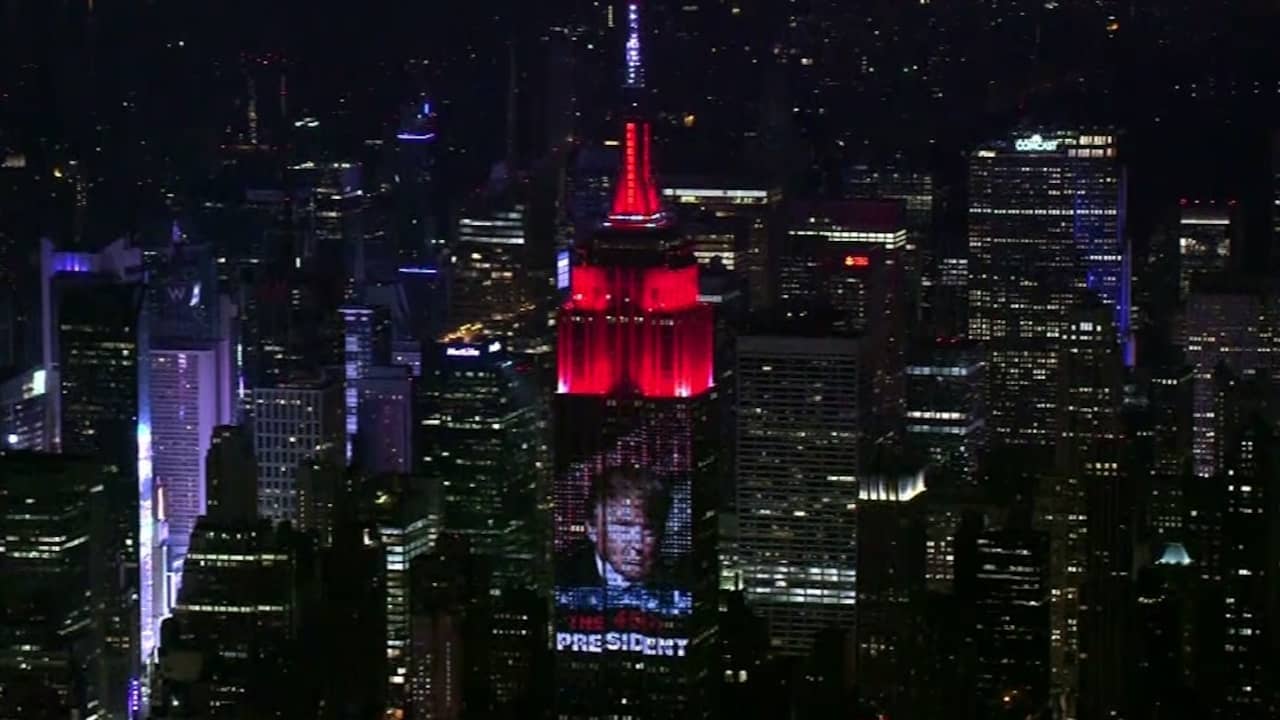 Beeld uit video: Gigantische lichtprojectie van Donald Trump op Empire State Building 