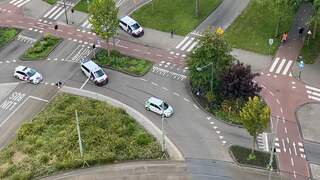 Politie achtervolgt lachgas gebruikende bestuurder in Delft