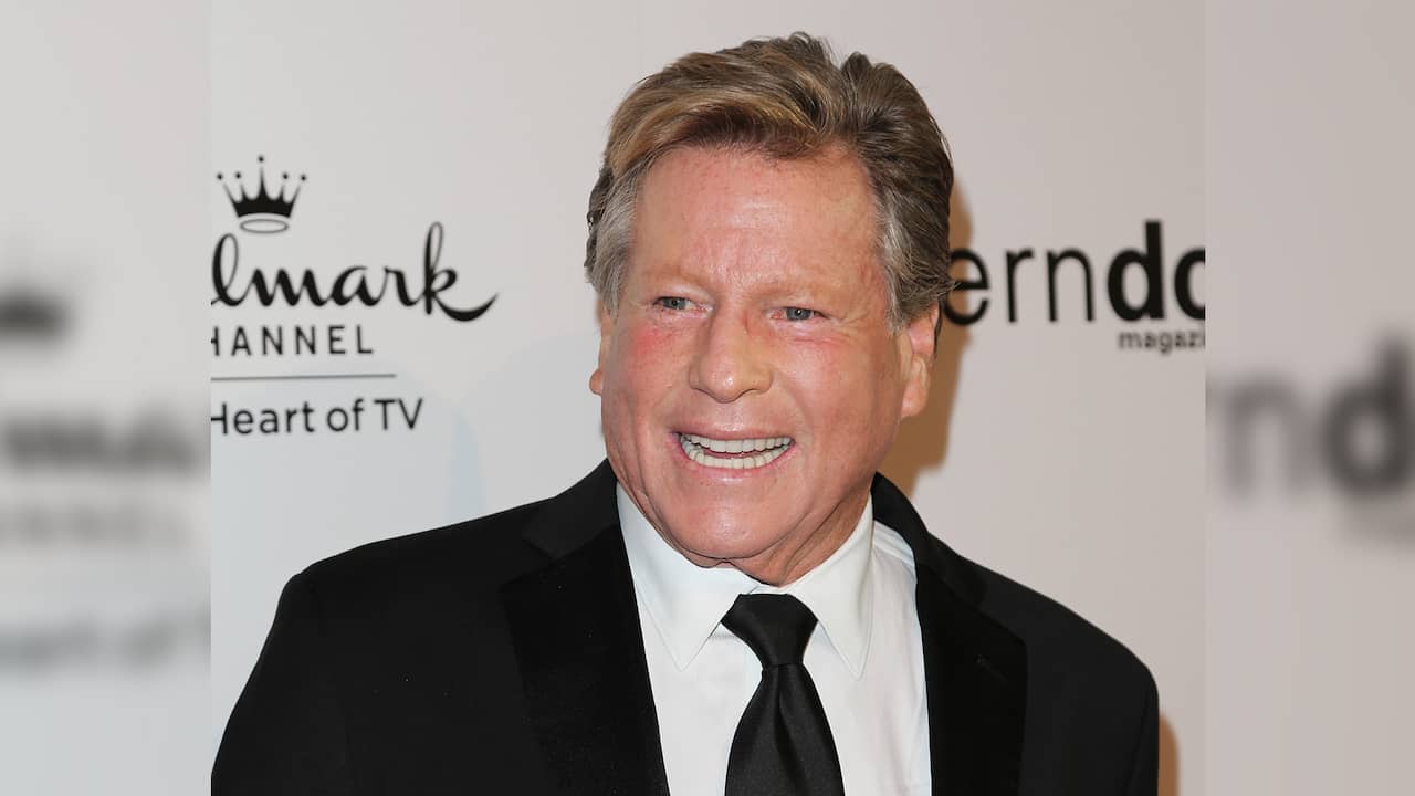 American actor Ryan O’Neal dies at the age of 82  Movies and TV shows