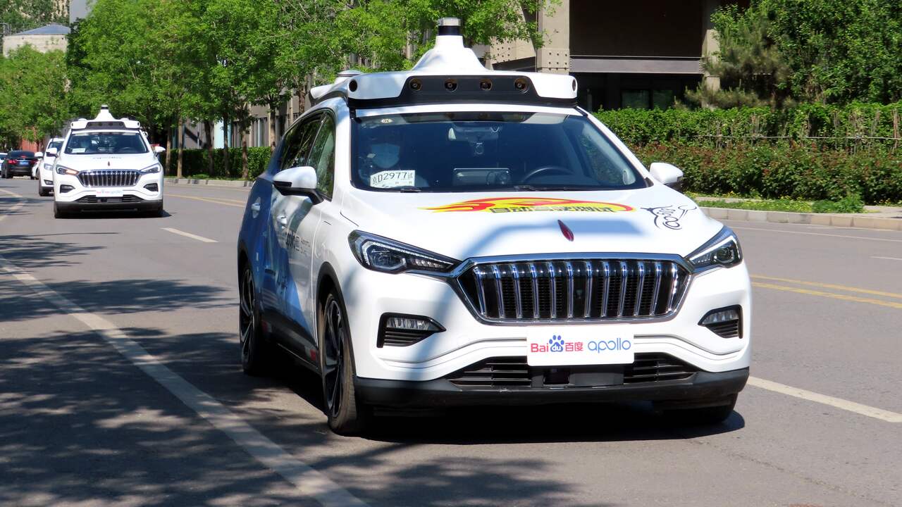 Baidu robot taxis allowed on the road without a driver in China |  Tech