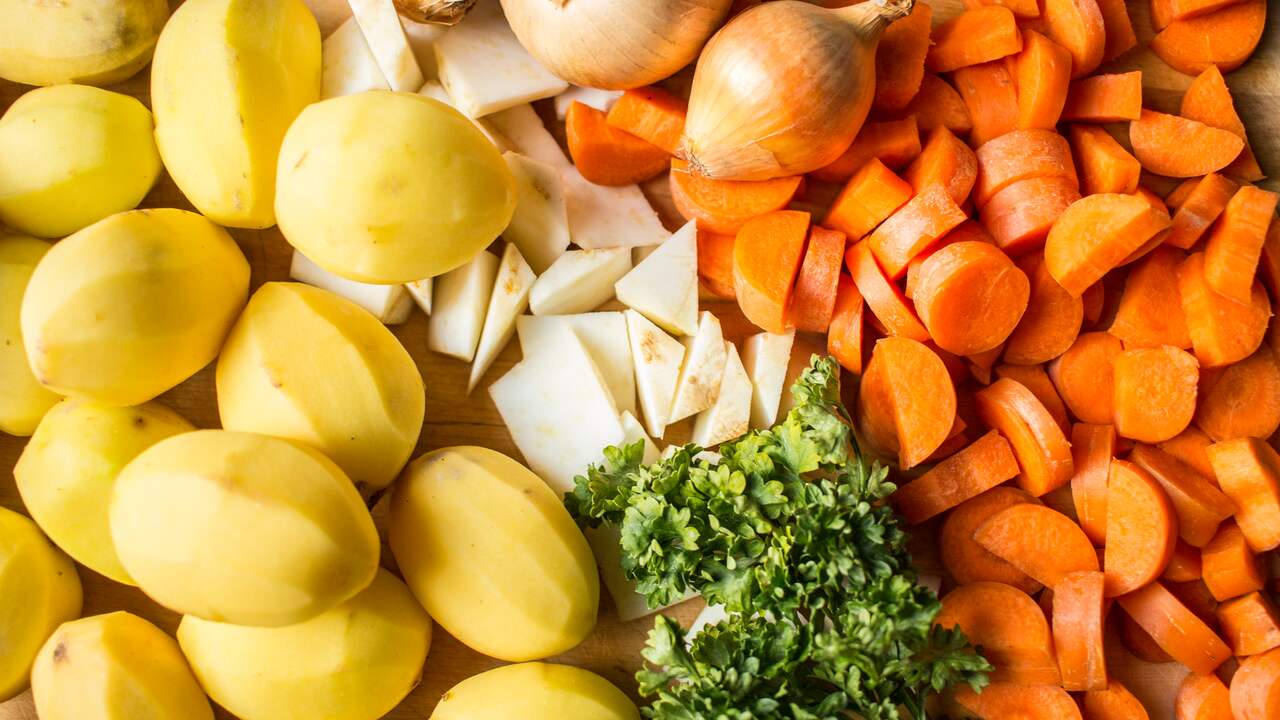 Peen en uien bij elkaar eten: dat hebben Nederlanders niet bedacht.