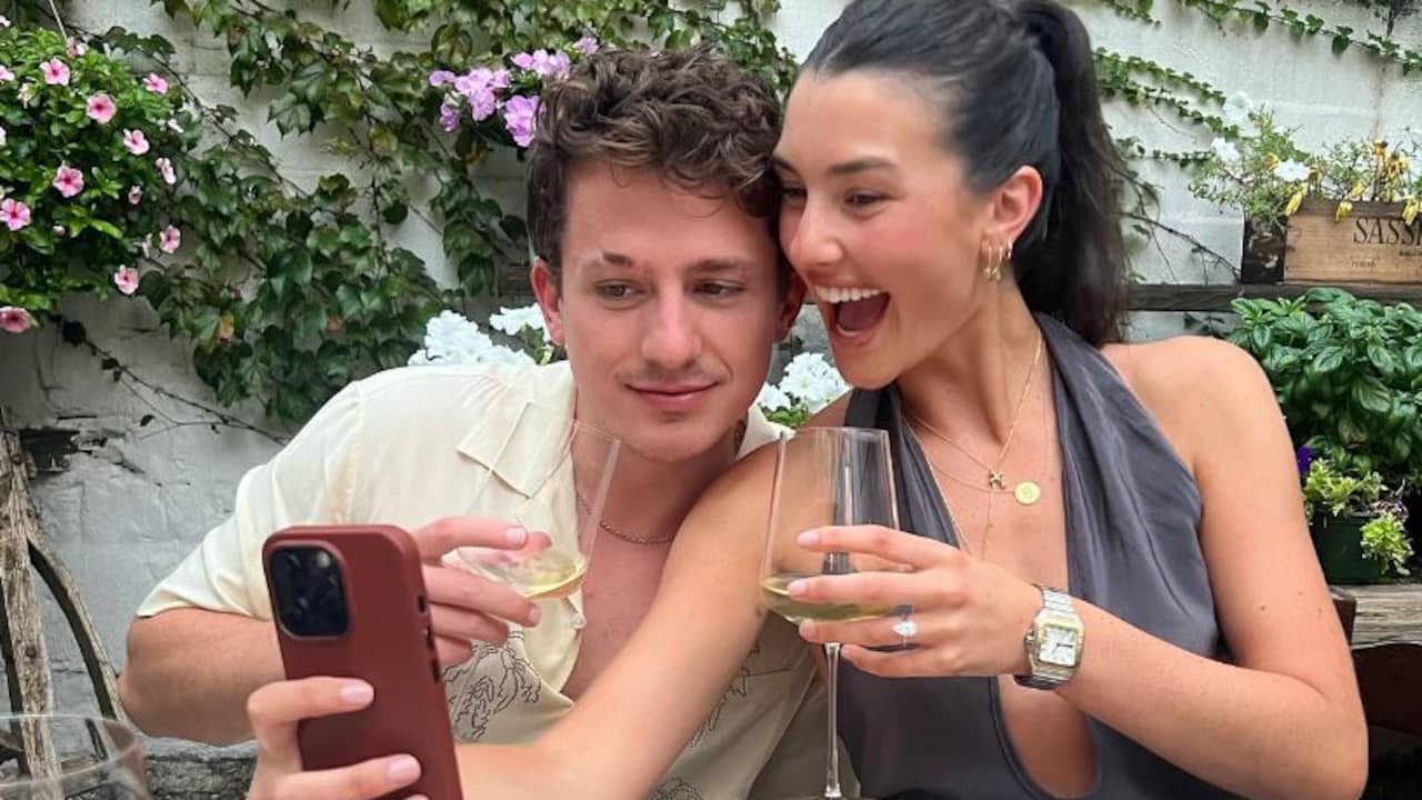 Singer Charlie Puth proposes to his girlfriend Brooke Sanson |  backbiting