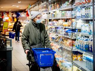 Mondkapjesplicht leidt niet tot grote problemen bij supermarkten