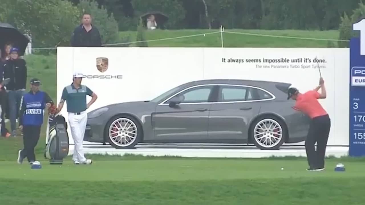 Video | Duitse golfer wint Porsche door hole-in-one zonder grond te raken
