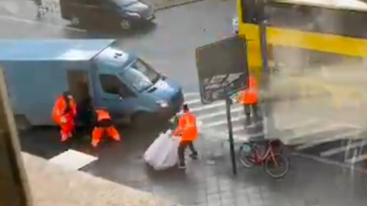 Beeld uit video: Getuigen filmen overval op geldtransport in Berlijn