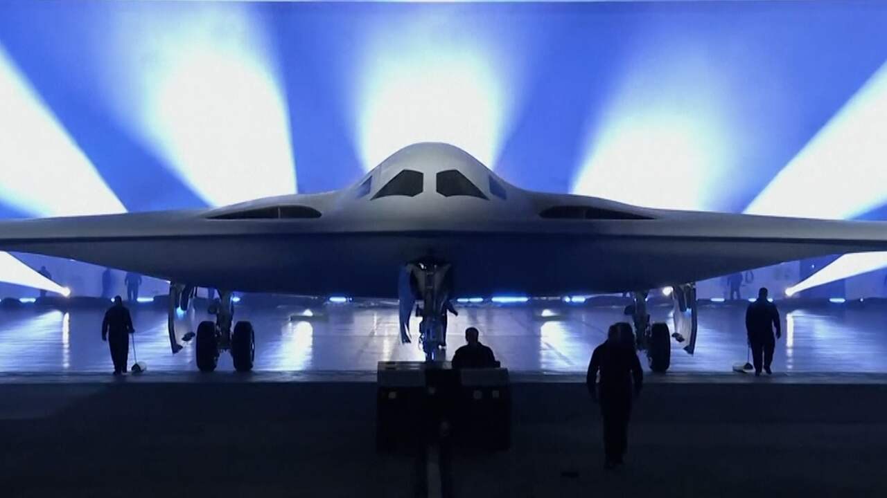 Beeld uit video: Bekijk beelden van de nieuwe nucleaire bommenwerper van de VS