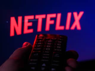 Britse Overheid Waarschuwt: Netflix-account Buiten Het Gezin Delen Is ...