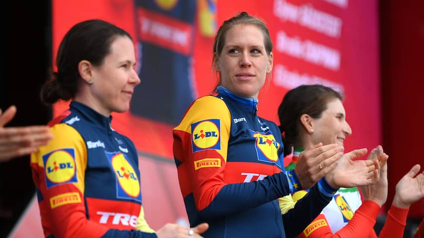 Ellen van Dijk verlaat Vuelta vanwege aanhoudende pijn na zware val
