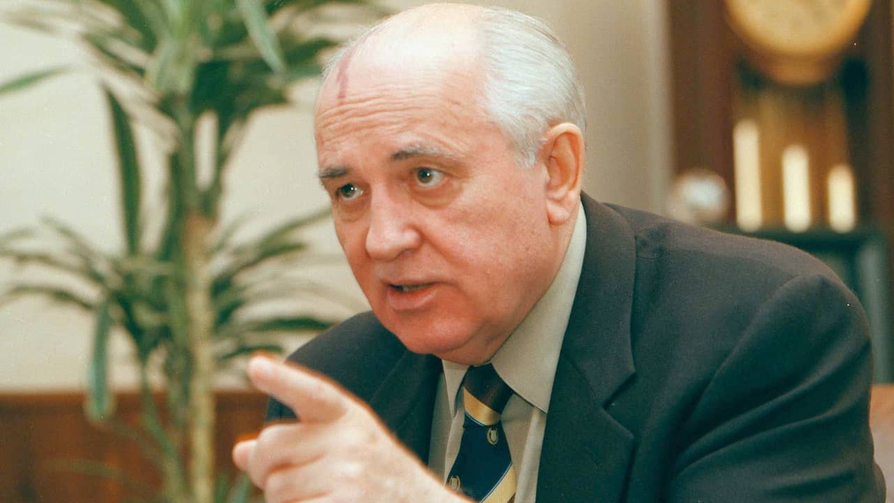 Der frühere sowjetische Führer Michail Gorbatschow (91) stirbt |  JETZT