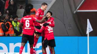 Frimpong zet Bayer Leverkusen op 2-0 na vlotte aanval
