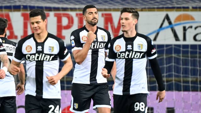 Graziano Pellè cheers after his goal.