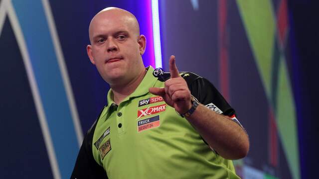 Michael van Gerwen wil zich weer laten gelden na een moeizame periode.
