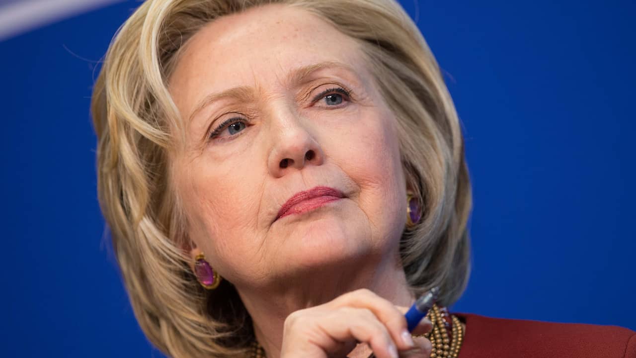 Live: Hillary Clinton geeft speech na verlies van Donald Trump
