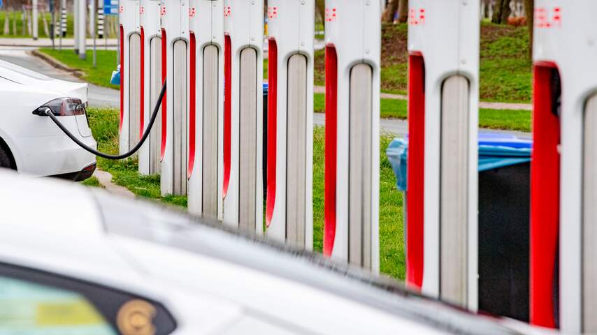 tesla opladen supercharger elektrisch rijden