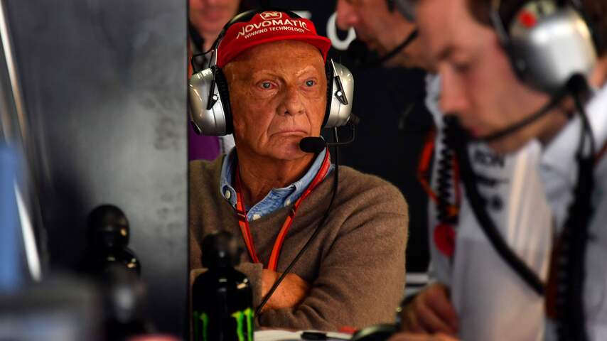 Lauda: 'Mercedes heeft Verstappen nooit aanbieding gedaan'