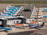 KLM meldt geen cijfers meer; aantal passagiers maart ruim gehalveerd