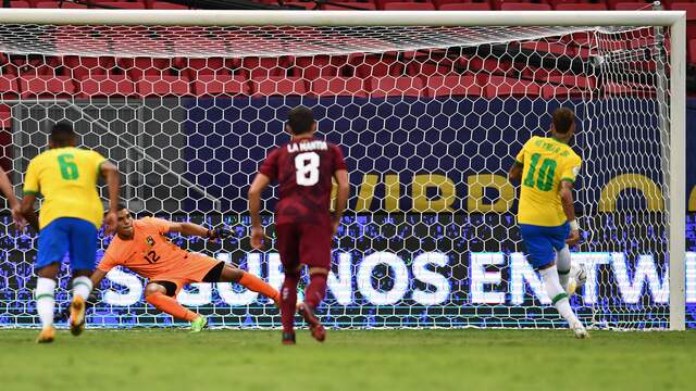 Neymar was met een doelpunt en een assist belangrijk voor Brazilië.