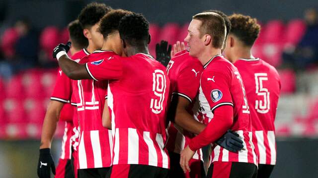 Jong PSV pakte knap een punt tegen NAC Breda.