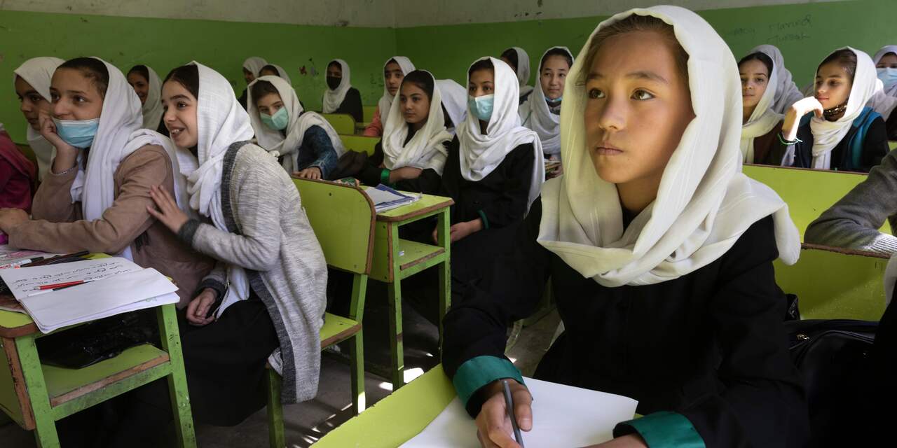 Taliban sluiten Afghaanse middelbare meisjesscholen paar uur na heropening