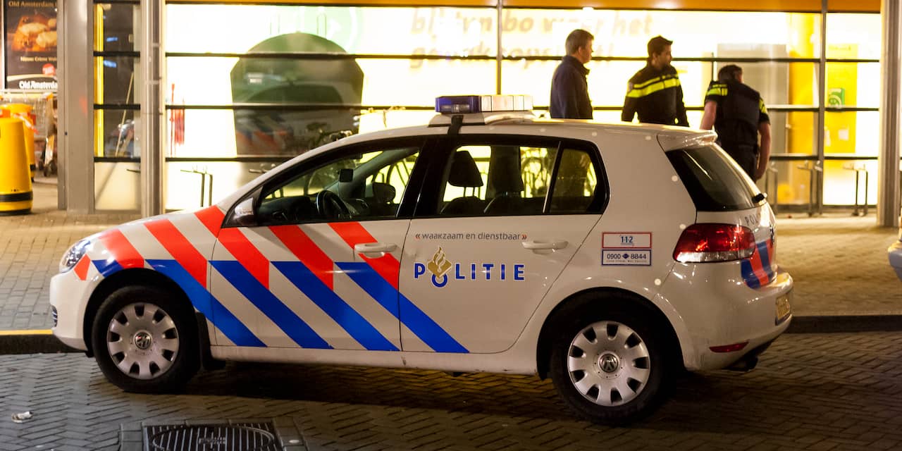 Politie Den Haag schiet gewapende man in been