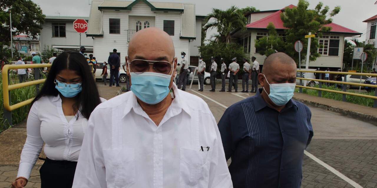 Surinaamse krijgsraad hervat 30 april Decembermoordenzaak tegen Bouterse
