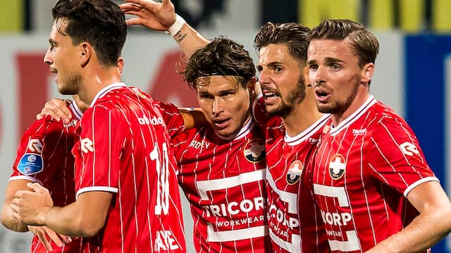 Samenvatting CSV Apeldoorn-Willem II (2-4)
