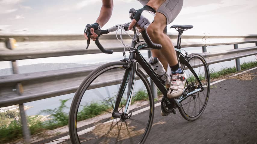 De populariteit van wielrennen: 'Hoe harder ik fiets, hoe leger mijn hoofd'