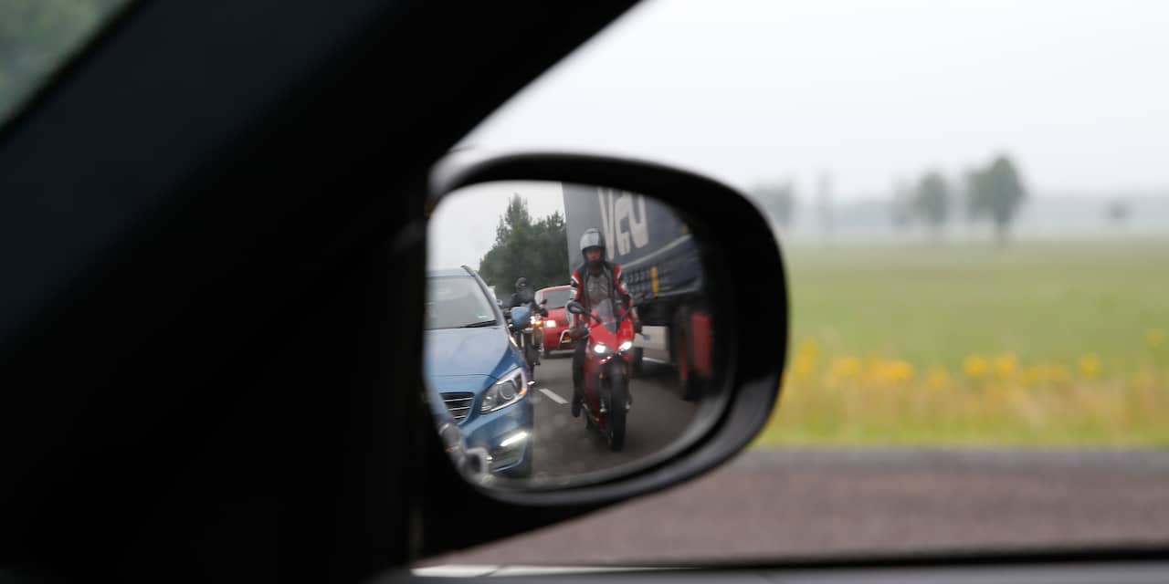Vertraging op A28 bij Zwolle door ongeluk: weg is weer vrij