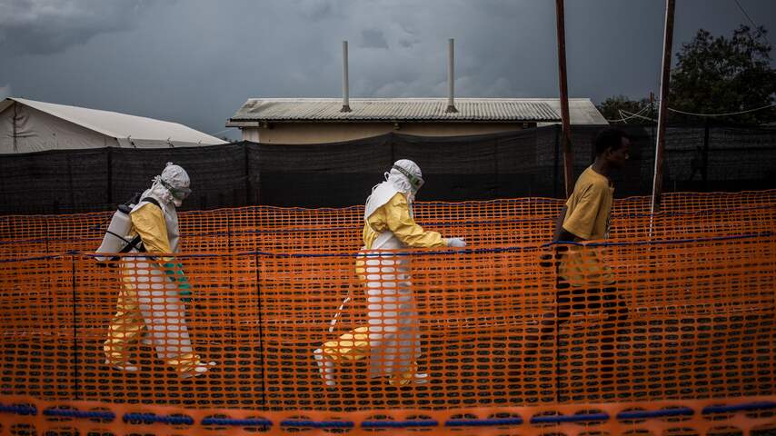 Eerste grensoverschrijdende besmetting van ebola vastgesteld in Oeganda