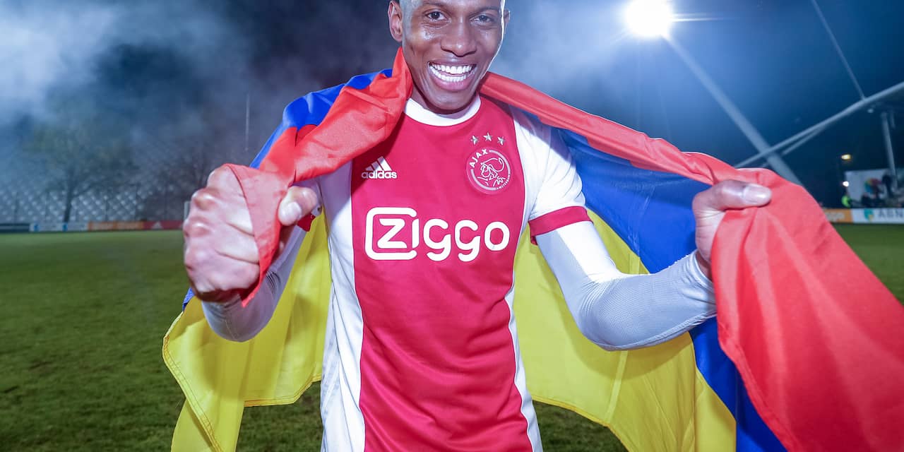 Ajax haalt Cassierra terug en verhuurt Sierhuis aan FC Groningen