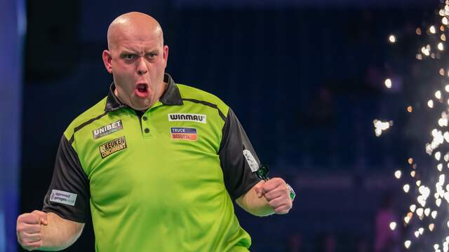 van-gerwen-heeft-al-minder-last-van-rugklachten-het-gaat-stukken-beter.jpg