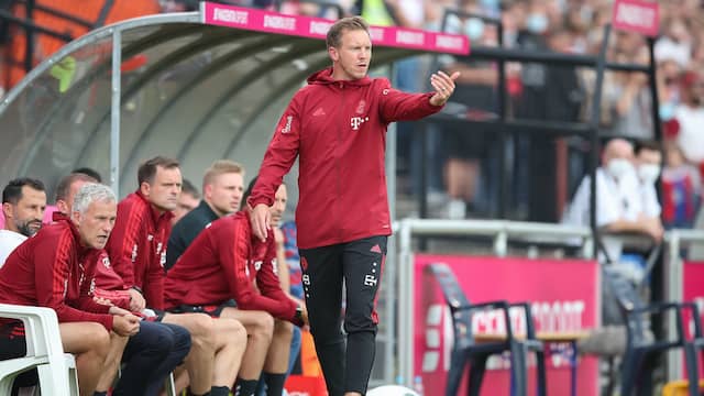 Trainer Julian Nagelsmann leidde voor het eerst een wedstrijd van Bayern München.