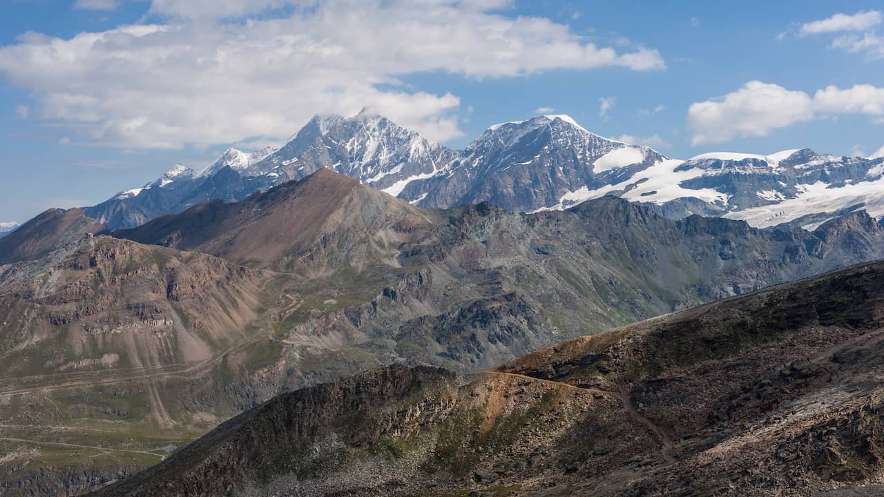 Tragic Hiking Accident Claims the Lives of Dutch Family in Swiss Alps