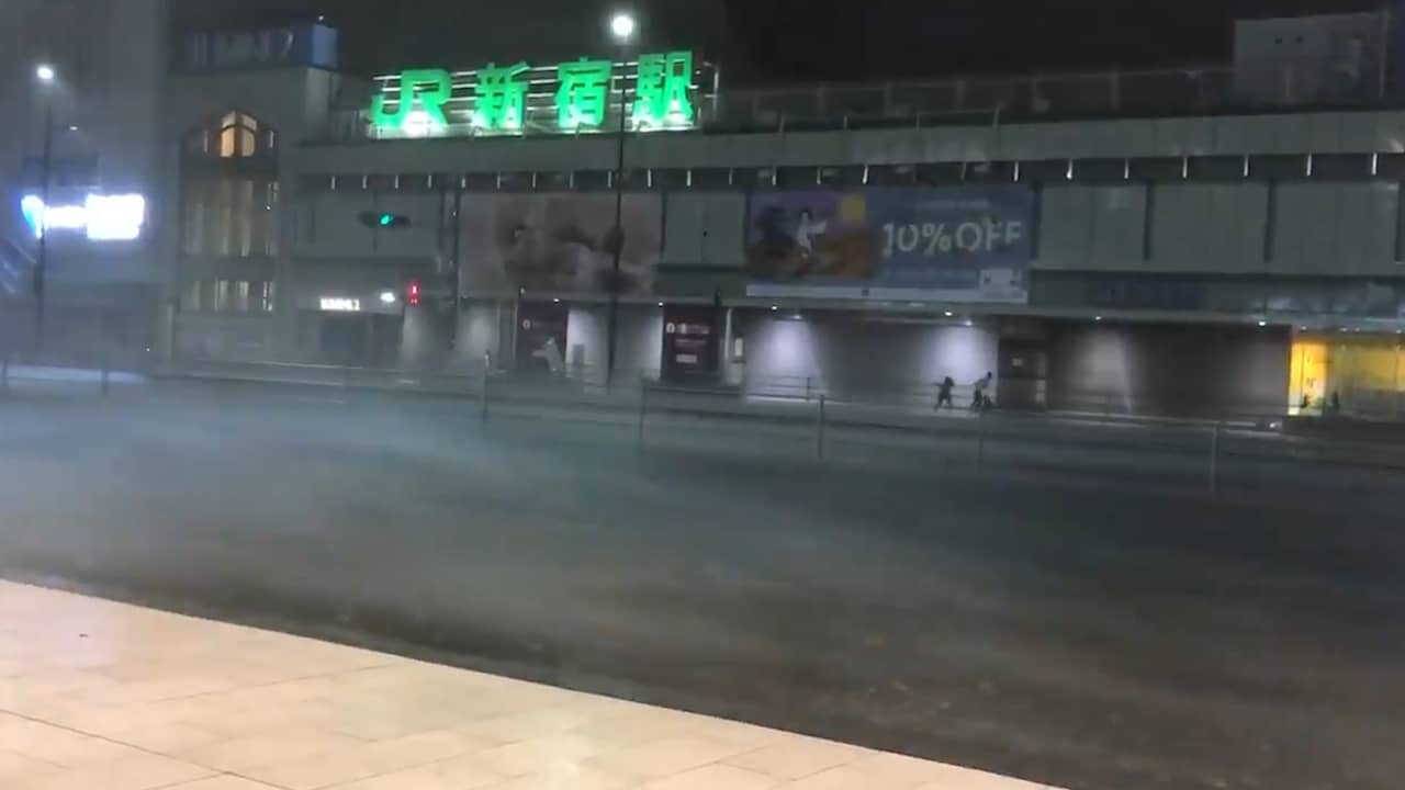 Krachtige tyfoon Faxai raast over Tokio