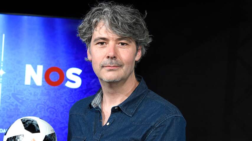 voetbalverslaggever-jeroen-grueter-heeft-voor-televisiewerk-dikke-huid-nodig.jpg
